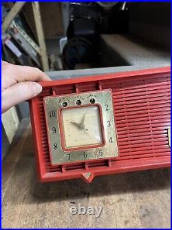 Vintage Rare Old Magnavox Model No AM-20 Red Bakelite Electric Tube Radio USA