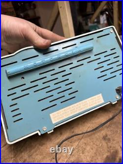 Vintage Rare Old Motorola A18B 29UL Baby Blue Bakelite Electric Tube Radio USA
