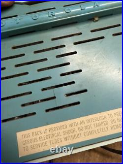 Vintage Rare Old Motorola A18B 29UL Baby Blue Bakelite Electric Tube Radio USA