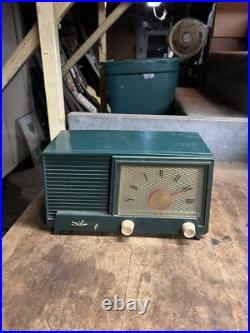 Vintage Rare Old Original Silvertone 3006 Green Bakelite Electric Tube Radio USA