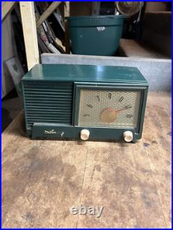 Vintage Rare Old Original Silvertone 3006 Green Bakelite Electric Tube Radio USA