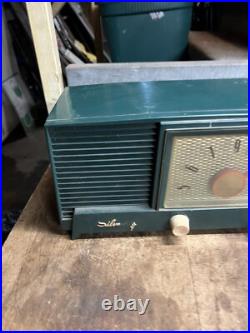 Vintage Rare Old Original Silvertone 3006 Green Bakelite Electric Tube Radio USA