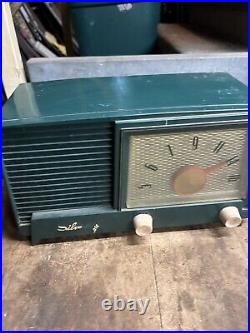 Vintage Rare Old Original Silvertone 3006 Green Bakelite Electric Tube Radio USA