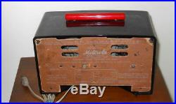 Vintage Red and Black S Grill Catalin Motorola tube Radio Model 51X15 AM