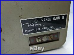 Vintage Regency Tube Range Gain II CB Radio with 2 Microphones For Parts/Repair