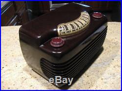 Vintage Restored Philco Model 46-420 Hippo Bakelite tube radio