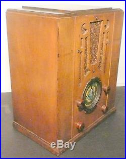 Vintage SILVERTONE model 1904 TOMBSTONE RADIO Working / Some Cap Updates