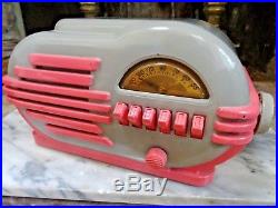 Vintage STREAMLINED BELMONT RADIO MD6111 Art Deco Hot Pink Gray Vacuum Tube WOR