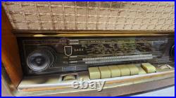 Vintage Saba Wildbad 7 Tube Radio Wood Cabinet Shortwave AM FM Germany