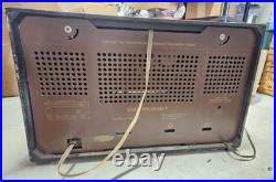 Vintage Saba Wildbad 7 Tube Radio Wood Cabinet Shortwave AM FM Germany