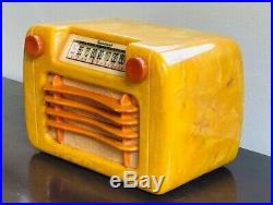 Vintage Sentinel Model 284 Radio Catalin, 1940s, Sand, Wavy Grill, Art Deco