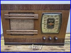 Vintage Sentinel Wood Tabletop Tube Radio Working Condition with Original Back