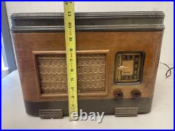 Vintage Sentinel Wooden Tube Radio Tabletop AM Receiver Untested