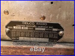 Vintage Serviced DELCO Tombstone Wood Tube Radio 1102 WW2 WWll Era