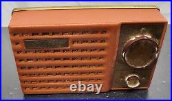 Vintage Silvertone 4212 -Miniature Tube Radio Great Shape Un-Tested READ