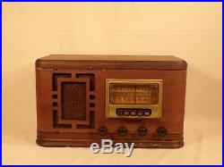 Vintage Silvertone Art Deco Style Wood Cabinet Tube Radio Parts Repair Decor