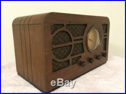 Vintage Silvertone Gold Dial A. M. Shortwave Police Band Wood Tube Radio 4403