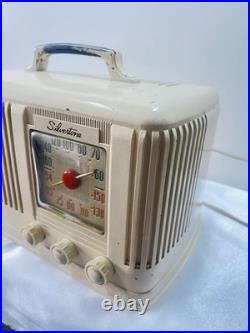 Vintage Silvertone Model 6016 tube radio