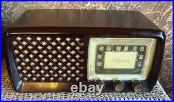 Vintage Silvertone N25642 Tube Radio AM Bakelite, Sears Working 1950's Colletors Vintage Silvertone N25642 Tube Radio AM Bakelite, Sears Working 1950's Colletors