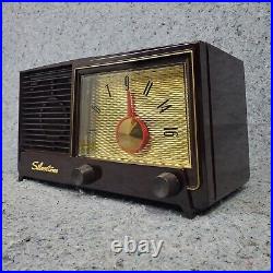 Vintage Silvertone Tube Radio 3004 AM Tabletop Bakelite 1950s MCM Sears Works