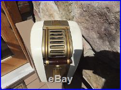 Vintage Small Westinghouse Refrigerator Case AM Tube Little Jewel Radio Works