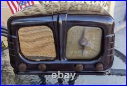 Vintage Sonora FM-AM Tube Radio Receiver Model-WEU-262 Chicago USA Megacycles