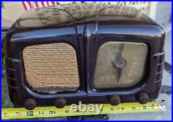 Vintage Sonora FM-AM Tube Radio Receiver Model-WEU-262 Chicago USA Megacycles