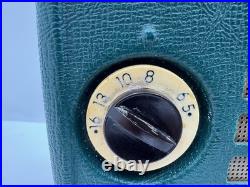 Vintage Sparton Model 309 Lunchbox Portable Tube Radio Green Powers On/ Hums