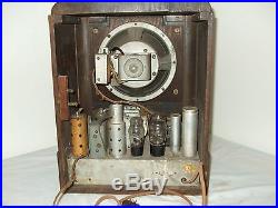 Vintage Stewart Warner Tombstone model 1930's Wood case