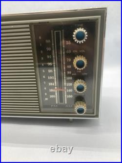 Vintage Sylvania AM Tube Radio Model-BT-44-BL TURNS ON TUNES IN SOUNDS GOOD