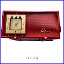 Vintage Sylvania R5485 AM Tube Clock Radio Circa 1955 Vintage Sylvania R5485 AM Tube Clock Radio Circa 1955
