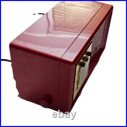 Vintage Sylvania R5485 AM Tube Clock Radio Circa 1955 Vintage Sylvania R5485 AM Tube Clock Radio Circa 1955