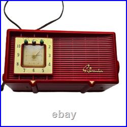 Vintage Sylvania R5485 AM Tube Clock Radio Circa 1955 Vintage Sylvania R5485 AM Tube Clock Radio Circa 1955