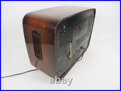 Vintage TELEFUNKEN Gavotte 7 Table Top AM/FM/SB Tube Radio (Works, READ!)