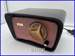 Vintage TRAV-LER Radio T-204 Pink Black RARE Tube Radio Travler WORKING Tabletop Vintage TRAV-LER Radio T-204 Pink Black RARE Tube Radio Travler WORKING Tabletop