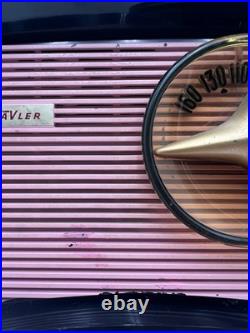 Vintage TRAV-LER Radio T-204 Pink Black RARE Tube Radio Travler WORKING Tabletop Vintage TRAV-LER Radio T-204 Pink Black RARE Tube Radio Travler WORKING Tabletop