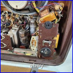 Vintage Telefunken Jubilate 5161W West German Tube Radio 1950s 60s RARE WORKS Vintage Telefunken Jubilate 5161W West German Tube Radio 1950s 60s RARE WORKS