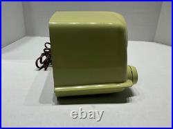 Vintage Tested Crosley Radio Bullseye Model 11-105-U Avocado Green Color Vintage Tested Crosley Radio Bullseye Model 11-105-U Avocado Green Color
