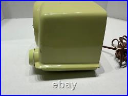 Vintage Tested Crosley Radio Bullseye Model 11-105-U Avocado Green Color Vintage Tested Crosley Radio Bullseye Model 11-105-U Avocado Green Color