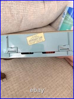 Vintage The Companion By BULOVA Portable Vacuum Tube Radio Teal Blue Gold Trim
