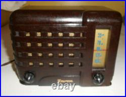 Vintage Tiny Midget Emerson Emersonette 540A Bakelite Tube Radio
