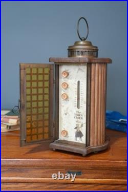 Vintage Town Crier Am/fm Tube Radio American Walnut Slag Glass MID Century
