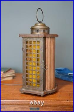 Vintage Town Crier Am/fm Tube Radio American Walnut Slag Glass MID Century