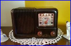 Vintage TravLer AM Tube Radio 5002 (1943) COMPLETELY RESTORED