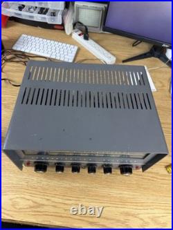 Vintage Trio JR-200 Communication Receiver Radio Tube Audio Powers On Needs Work