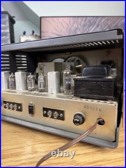Vintage Trio JR-200 Communication Receiver Radio Tube Audio Powers On Needs Work