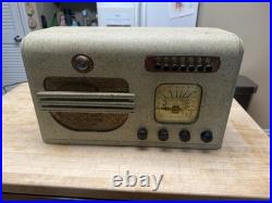 Vintage Tube AM Push Button Radio -unique Finish (RCA Westinghouse Hazeltine)