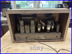 Vintage Tube AM Push Button Radio -unique Finish (RCA Westinghouse Hazeltine)