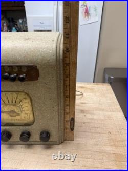 Vintage Tube AM Push Button Radio -unique Finish (RCA Westinghouse Hazeltine)