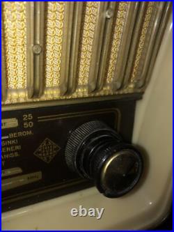 Vintage Tube Radio 1953 Telefunken Mignonette mf Italian Functunal Working Vintage Tube Radio 1953 Telefunken Mignonette mf Italian Functunal Working